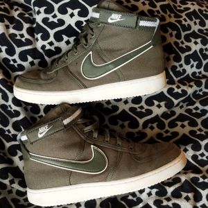 Nike Vandal GS 6.5 EUC